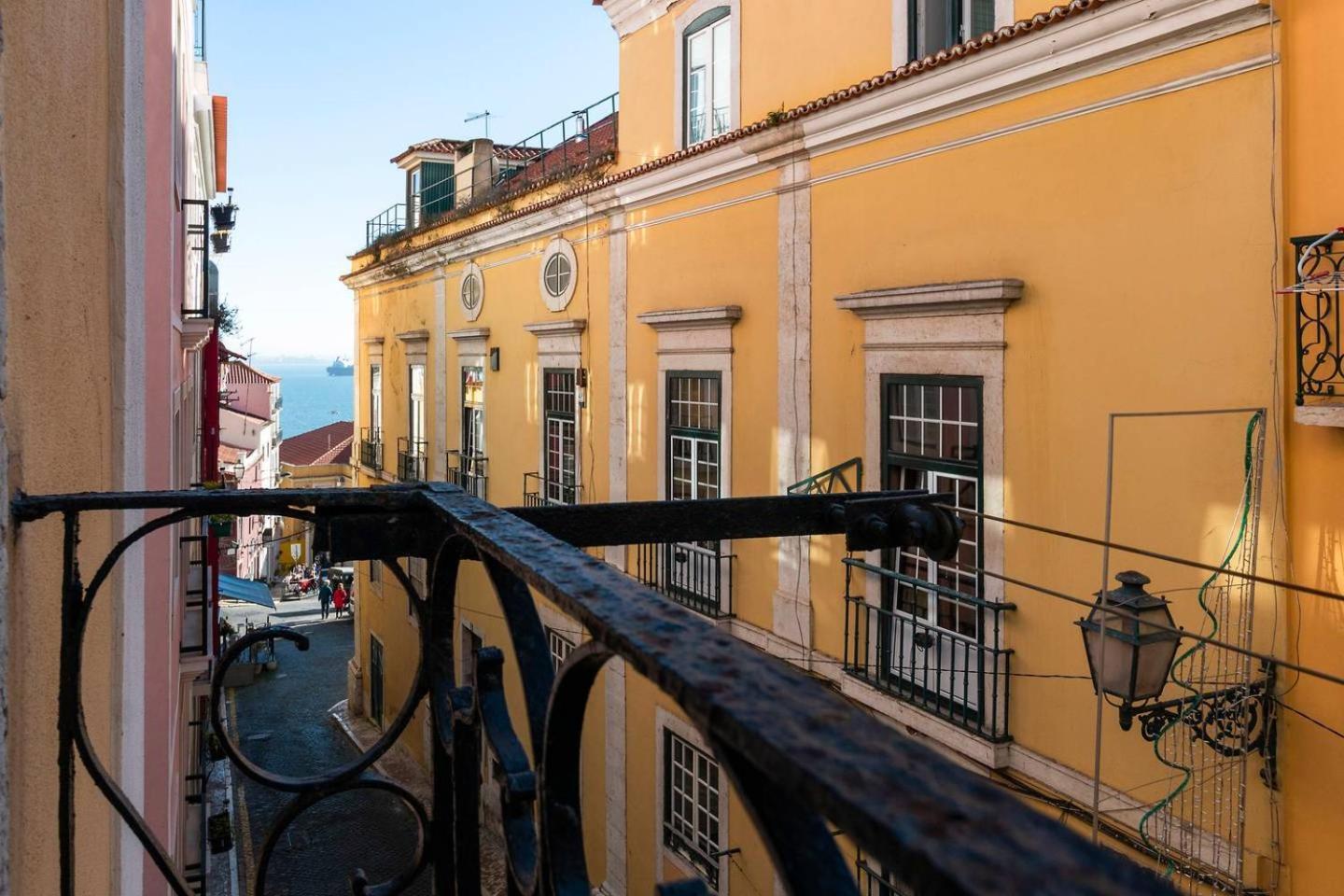 Guestready - Amazing Alfama Family Apt Near National Pantheon! Lisboa المظهر الخارجي الصورة